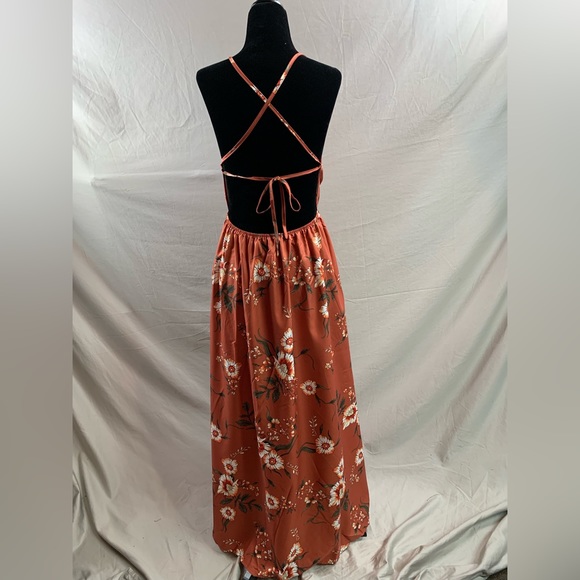 Redwood Floral Print Crisscross Backless Split Thigh Halter Dress - Picture 8 of 8